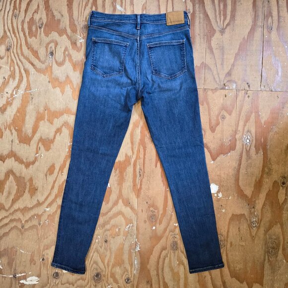 Aritzia Denim Forum Skinny Nico - Picture 5 of 7